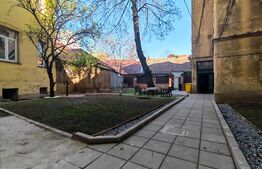 Cladire istorica, apartament 2 dormitoare, decomandat, zona Sinaia