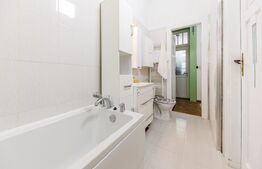 Apartament cu 3 camere, 74 mp, zona Sinaia