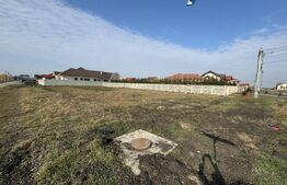 Teren de 1100 mp, 2 fronturi stradale la Beregsau Mare, zona noua de case