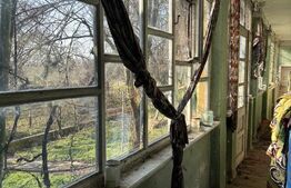 Casa pitoreasca, 4 camere, 180 mp, zona Beregsau Mare 