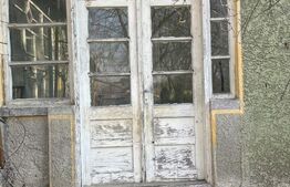 Casa pitoreasca, 4 camere, 180 mp, zona Beregsau Mare 