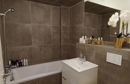 Apartament de vanzare cu 3 camere, 68 mp, zona Modern