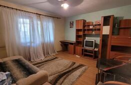 Apartament 3 camere, 2 bai, decomandat, zona Soarelui