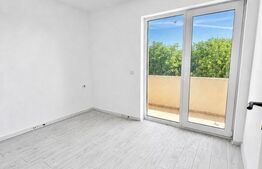 SUPER PRET! APARTAMENT CU 3 CAMERE! Giroc