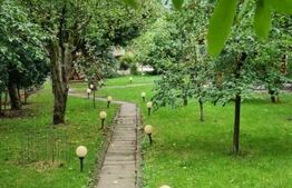 Casă de vanzare, cu6 camere, 240 mp utili, teren 600 mp, zona Calea Sagului