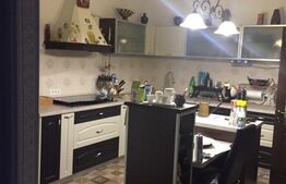 Proprietate de lux 600 mp, teren 2300 mp, cu piscină în zona Lunei