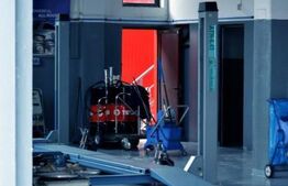 Clădire comercială sau afacere la cheie, 720 mp, teren 1400 mp în Ronaţ