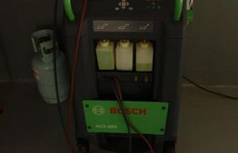 Clădire comercială sau afacere la cheie, 720 mp, teren 1400 mp în Ronaţ