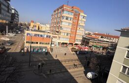 Apartament cu 2 camere, 44 mp, zona Piata 700 