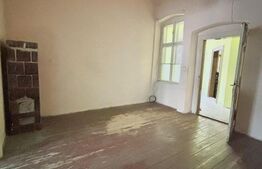 Cladire istorica renovata, apartament 2 camere, 74 mp, zona Piata Maria
