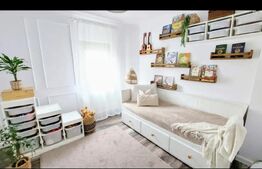 Apartament cu 3 camere, 54 mp, decomandat, etajul 1,  zona Aradului