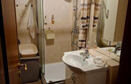 Apartament de vanzare cu 2 camere,53 mp, zona Aradului