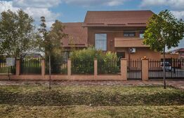 Casa de vanzare cu 5 camere, 190 mp, zona Sannicolau Mare