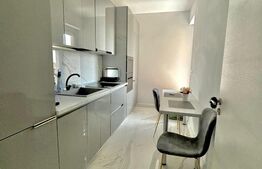 Apartament lux, 3 camere, 2 bai, terasa plus gradina