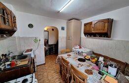 Apartament de vanzare, cu 2 camere, bloc izolat, 56 mp, zona Aradului