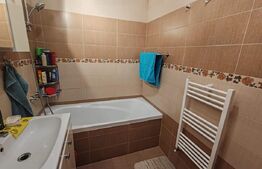Apartament de vanzare, cu 3 camere, 59 mp, zona Ciarda Rosie