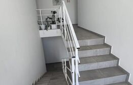 Apartament de vanzare, cu 3 camere, 59 mp, zona Ciarda Rosie