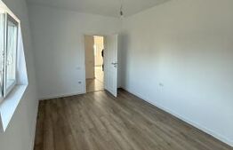 Casă de vânzare, cu 4 camere, 110 mp, zona Săcălaz