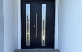 Casă de vânzare, cu 4 camere, 110 mp, zona Săcălaz