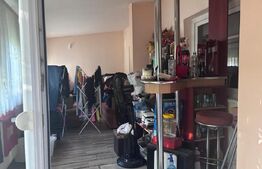  Apartament de vanzare, cu 3 camere, 55 mp, zona Lipovei