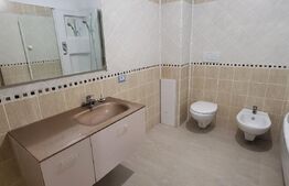 De vanzare apartament cu 3 camere foarte spatios!