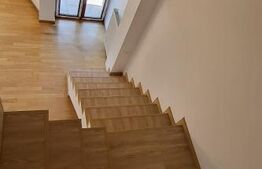 De vanzare apartament cu 3 camere foarte spatios!