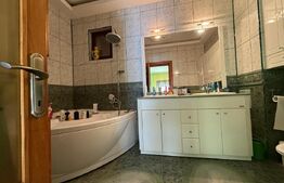 Casa individuala cu 10 camere si piscina, in Zona Dambovita COMISION 0