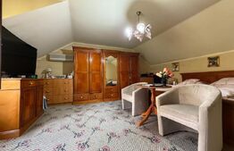 Casa individuala cu 10 camere si piscina, in Zona Dambovita COMISION 0