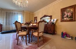 Casa individuala cu 10 camere si piscina, in Zona Dambovita COMISION 0