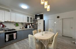 Apartament cu 2 camere, etaj intermediar, Giroc