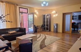 Casa compusa din doua apartamente, de vanzare, cu 8 camere, 255 mp, zona Mehala