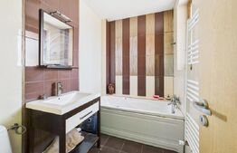 Casa compusa din doua apartamente, de vanzare, cu 8 camere, 255 mp, zona Mehala