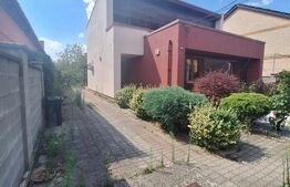 Casa compusa din doua apartamente, de vanzare, cu 8 camere, 255 mp, zona Mehala