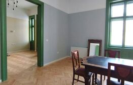 Apartament de vanzare, cu 3 camere, 100 mp, zona centrala