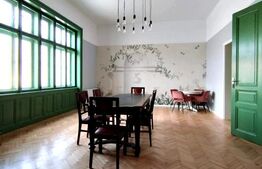 Apartament de vanzare, cu 3 camere, 100 mp, zona centrala