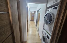 Apartament de vanzare, cu 3 camere, 70 mp, zona Lipovei