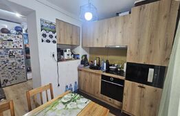 Apartament de vanzare, cu 3 camere, 70 mp, zona Lipovei