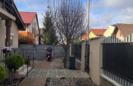 Casă spațioasă, de vanzare, cu 4 camere, 120 mp, zona Selgros