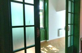 Apartament de vanzare, cu 3 camere, 107 mp, zona centrala 