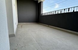 Apartament cu 2 camere, complet decomandat, terasa mare, zona asfaltata Giroc.