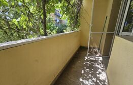 Apartament de vanzare, cu 4 camere, 77 mp, zona Soarelui