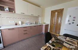 Apartament de vanzare, cu 4 camere, 77 mp, zona Soarelui