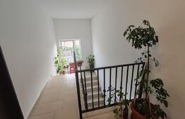 Apartament 3 camere, bloc linistit, parcare cu telecomanda, Dumbravita