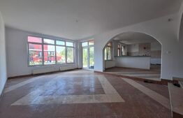 OPORTUNITE! Casa individuala, 8 camere, 3 garaje, 3 terase, teren 850mp, Mehala