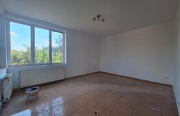 OPORTUNITE! Casa individuala, 8 camere, 3 garaje, 3 terase, teren 850mp, Mehala