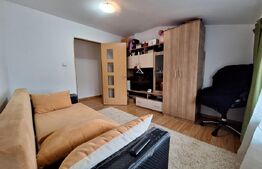 Apartament de vanzare, cu 2 camere decomandat, mobilat, zona Spitalul Judetean