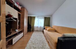 Apartament de vanzare, cu 2 camere decomandat, mobilat, zona Spitalul Judetean