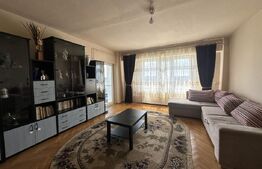 Apartament de vanzare, cu 3 camere, 2 bai, zona Iulius Town