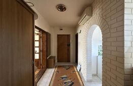 Apartament de vanzare, cu 3 camere, 2 bai, zona Iulius Town