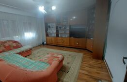 Apartament de vanzare, cu 3 camere, etaj 4, zona Girocului 